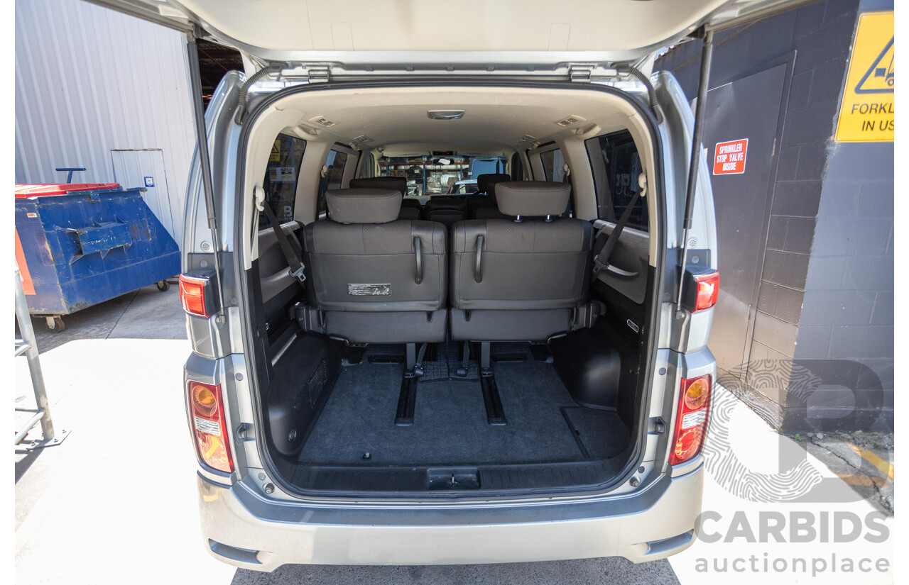 11/2004 Nissan Elgrand E51 Highway Star 4D Wagon Grey 3.5L - 4/2022 Import