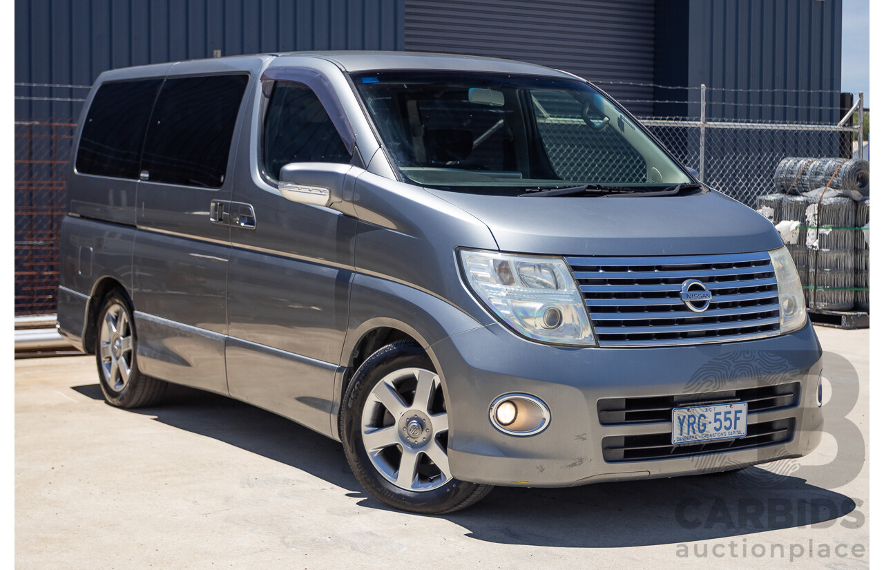 11/2004 Nissan Elgrand E51 Highway Star 4D Wagon Grey 3.5L - 4/2022 Import