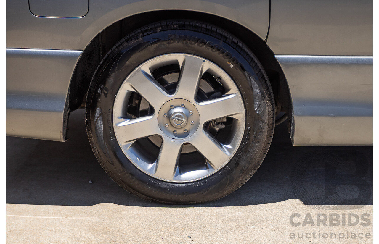 11/2004 Nissan Elgrand E51 Highway Star 4D Wagon Grey 3.5L - 4/2022 Import