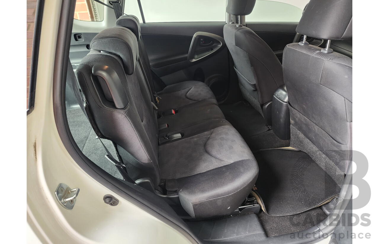 9/2009 Toyota Rav4 CV (4x4) ACA33R 08 UPGRADE 4d Wagon White 2.4L