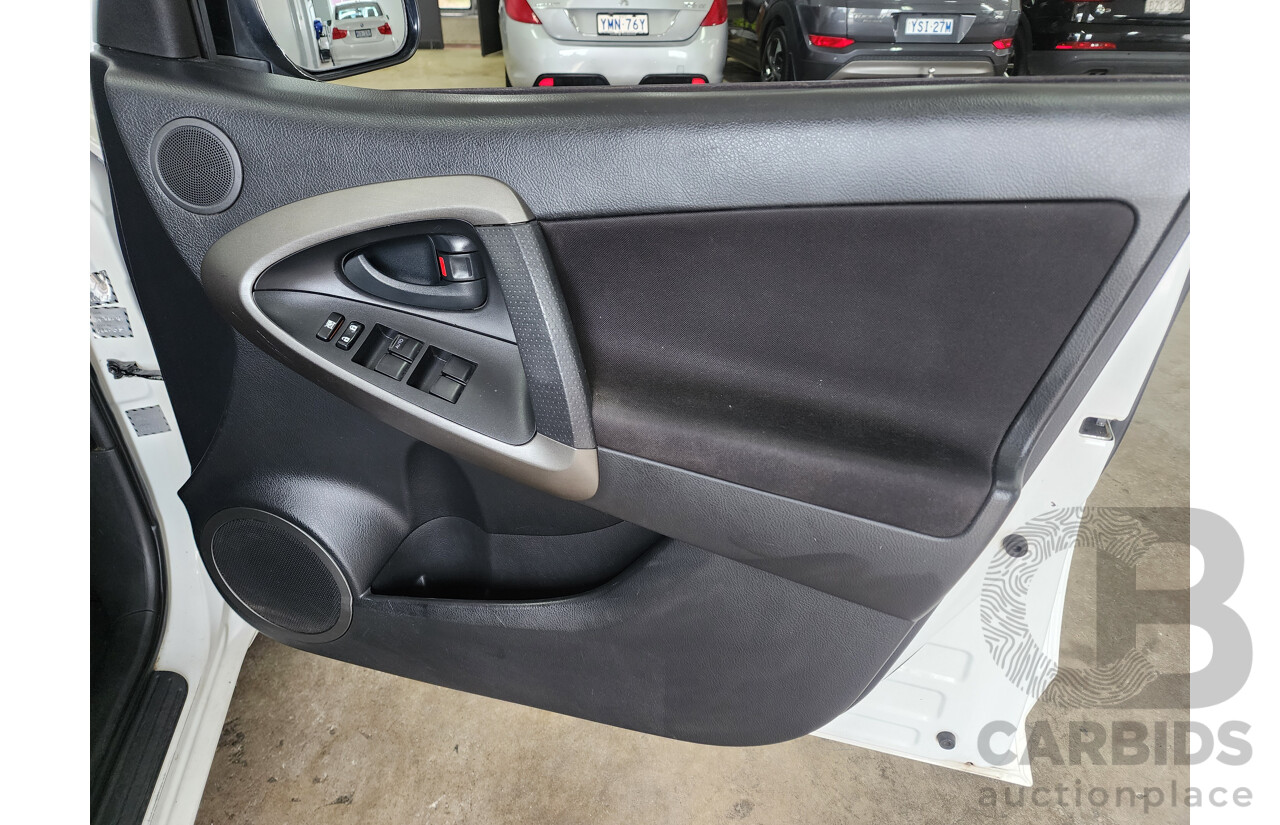 9/2009 Toyota Rav4 CV (4x4) ACA33R 08 UPGRADE 4d Wagon White 2.4L