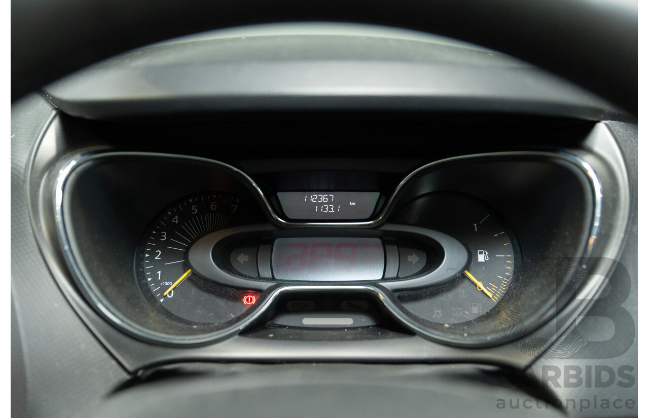 01/2016 Renault Captur Expression (FWD) J87 4d Wagon Ivory White Turbo 1.2L