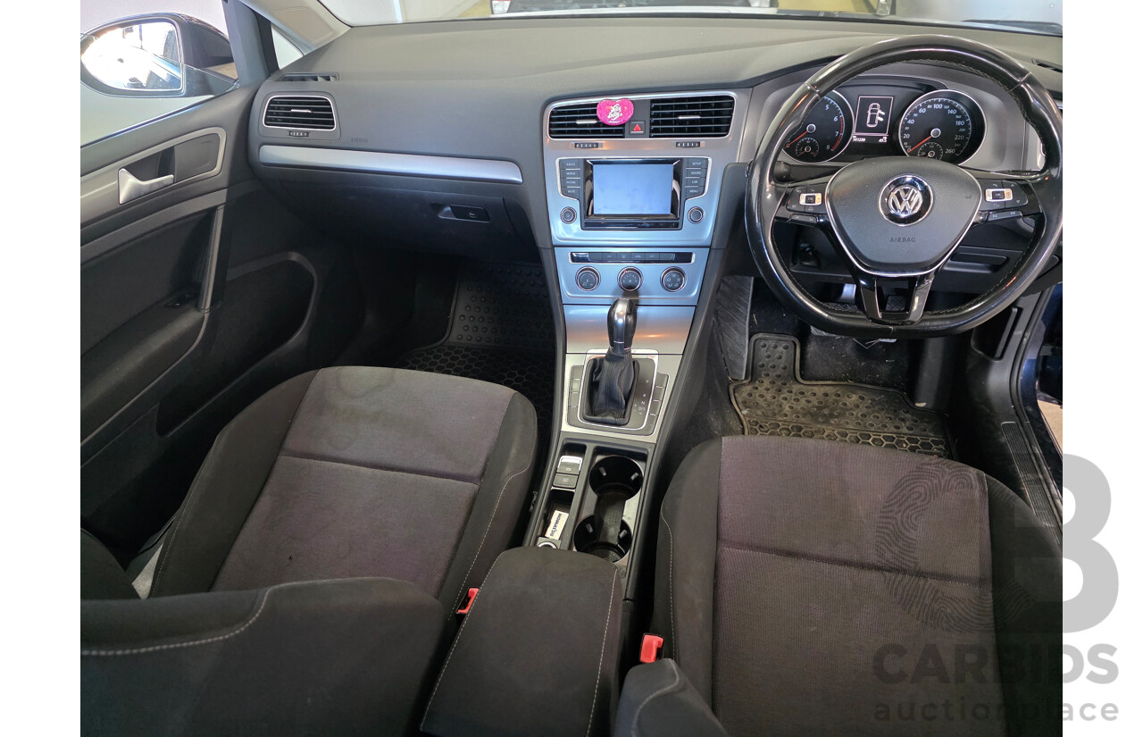 10/2013 Volkswagen Golf 90 TSI AU 5d Hatchback Blue 1.4L