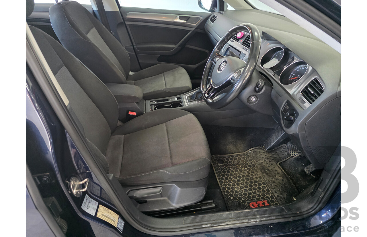 10/2013 Volkswagen Golf 90 TSI AU 5d Hatchback Blue 1.4L