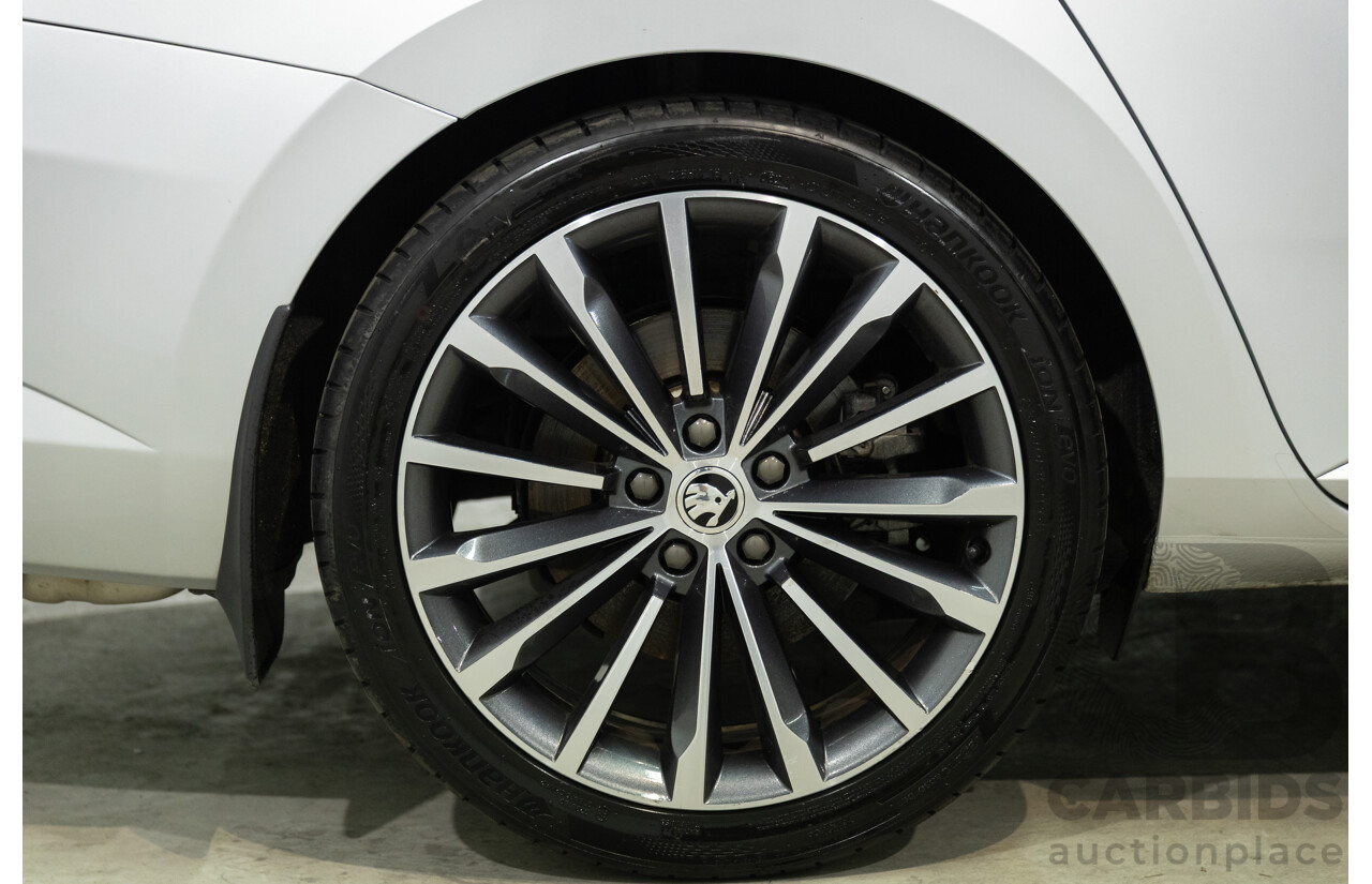 11/2016 Skoda Superb 206 TSI (4x4) NP MY17 4d Sedan Brilliant Silver Metallic Turbo 2.0L