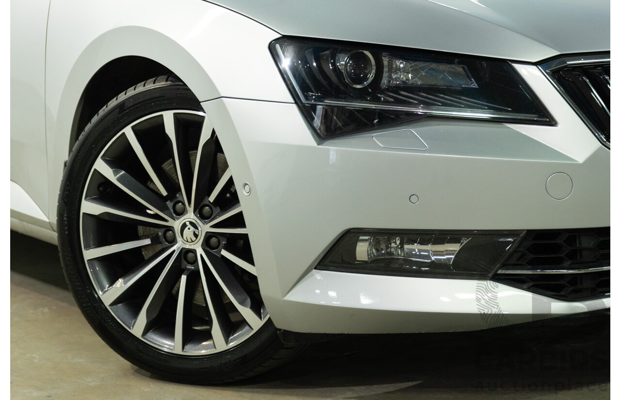 11/2016 Skoda Superb 206 TSI (4x4) NP MY17 4d Sedan Brilliant Silver Metallic Turbo 2.0L