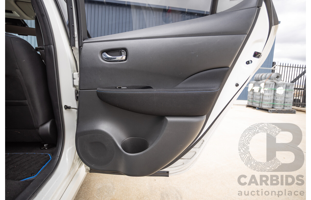 02/2018 Nissan Leaf ZE1 5d Hatchback Ivory Pearl /Dark Blue Pearl Dedicated Electric EV AC110kW - 07/21 Import