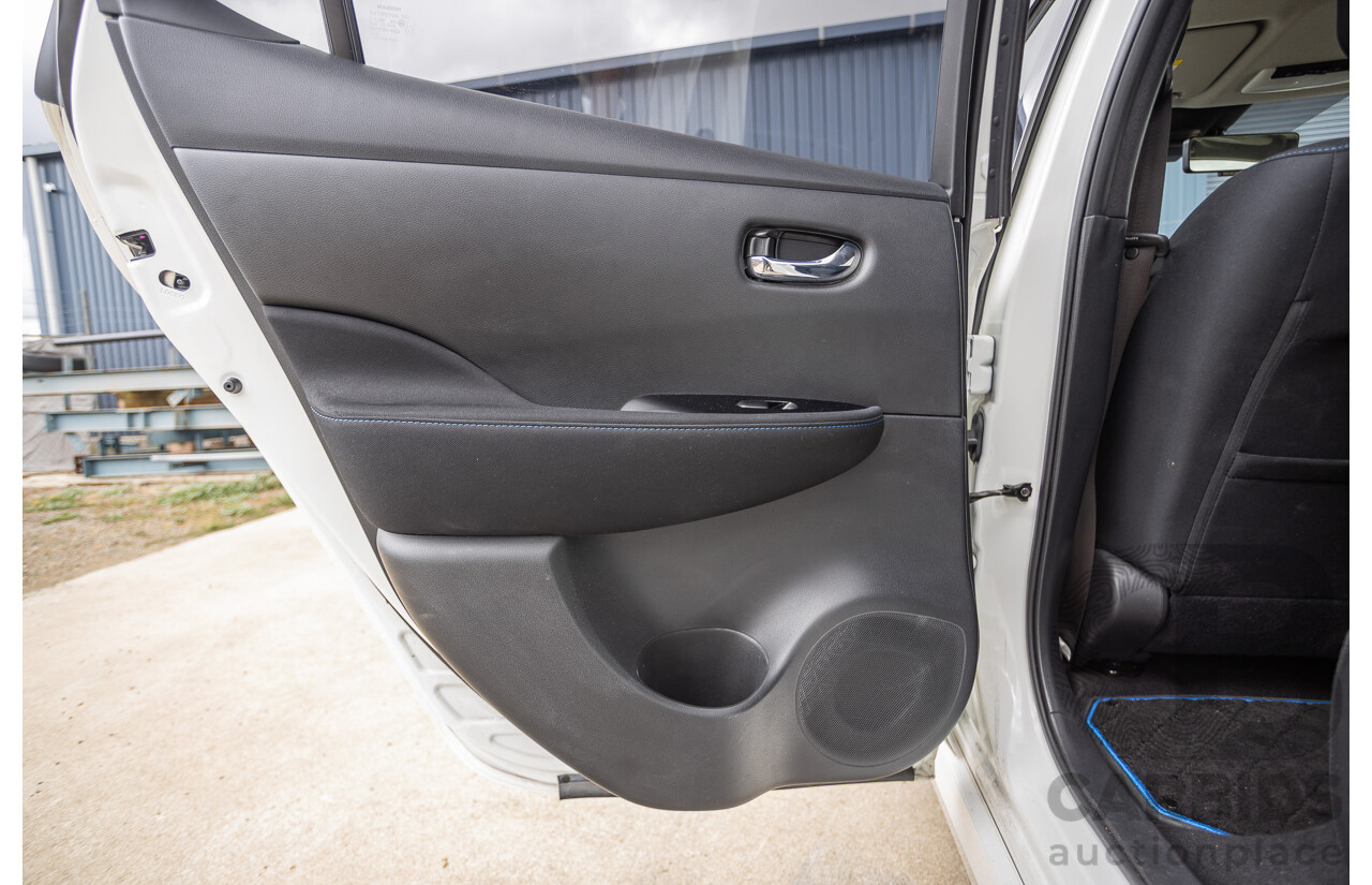 02/2018 Nissan Leaf ZE1 5d Hatchback Ivory Pearl /Dark Blue Pearl Dedicated Electric EV AC110kW - 07/21 Import