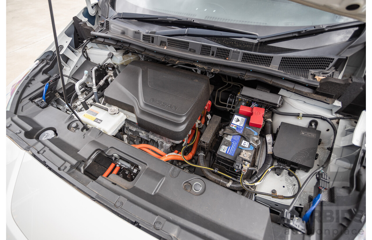 02/2018 Nissan Leaf ZE1 5d Hatchback Ivory Pearl /Dark Blue Pearl Dedicated Electric EV AC110kW - 07/21 Import