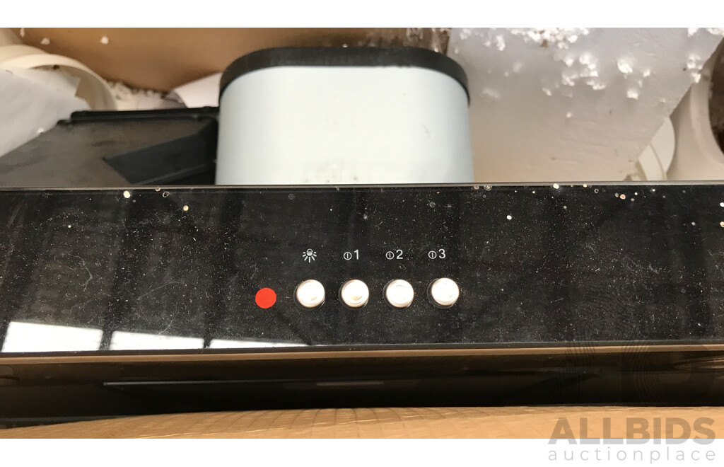 Smeg 90cm Wall Mount Rangehood