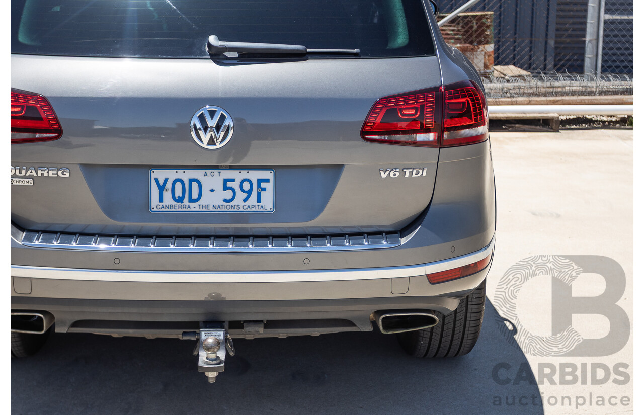 11/2017 Volkswagen Touareg 150 TDI Monochrome (AWD) 7P MY18 4D Wagon Canyon Grey Turbo Diesel 3.0L