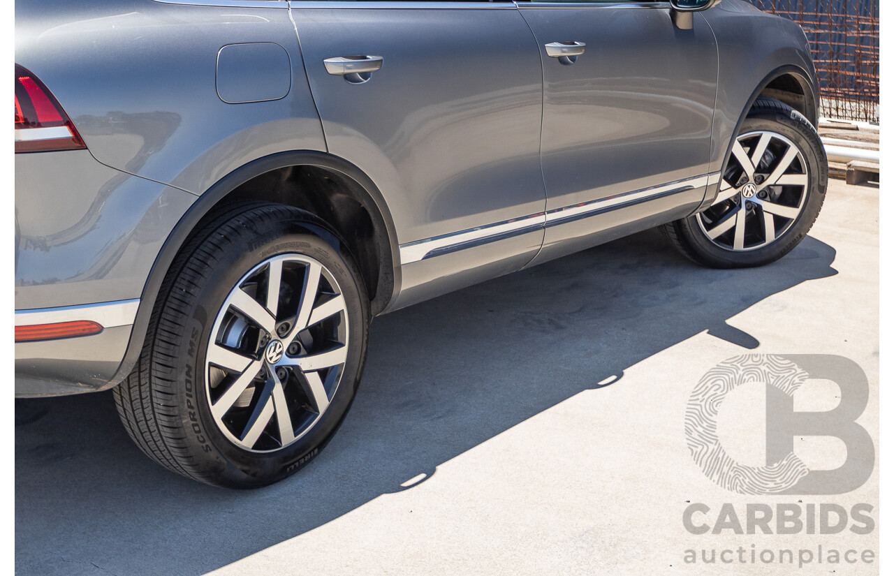 11/2017 Volkswagen Touareg 150 TDI Monochrome (AWD) 7P MY18 4D Wagon Canyon Grey Turbo Diesel 3.0L
