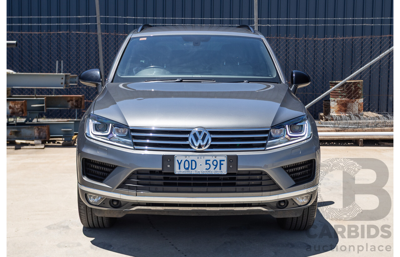 11/2017 Volkswagen Touareg 150 TDI Monochrome (AWD) 7P MY18 4D Wagon Canyon Grey Turbo Diesel 3.0L