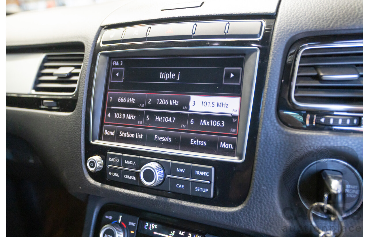 11/2017 Volkswagen Touareg 150 TDI Monochrome (AWD) 7P MY18 4D Wagon Canyon Grey Turbo Diesel 3.0L