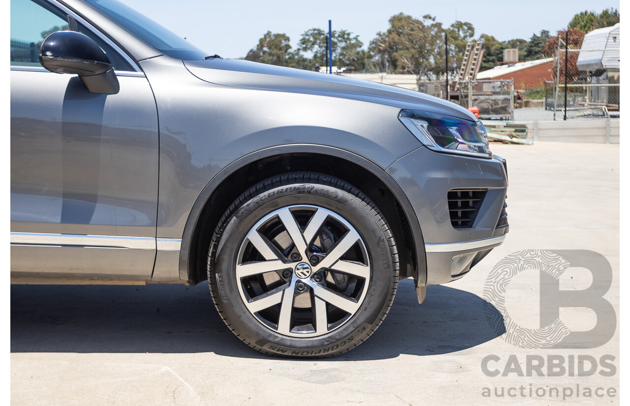 11/2017 Volkswagen Touareg 150 TDI Monochrome (AWD) 7P MY18 4D Wagon Canyon Grey Turbo Diesel 3.0L