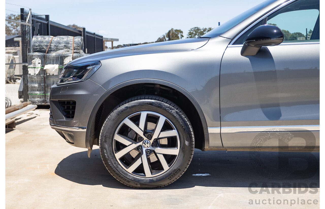 11/2017 Volkswagen Touareg 150 TDI Monochrome (AWD) 7P MY18 4D Wagon Canyon Grey Turbo Diesel 3.0L