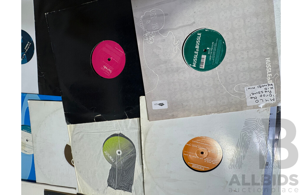 Collection of Approx 35 Early Electronic Dance Music 12-Inch Singles Including Underworld, Deep Dish, Dimitri From Paris, Dubtribe Sound System, Café del Mar & More