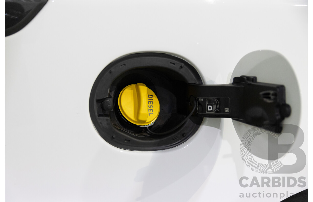 01/2017 Land Rover Range Rover Sport 3.0 TDV6 SE (AWD) LW MY17 4d Wagon Fuji White Turbo Diesel V6 3.0L