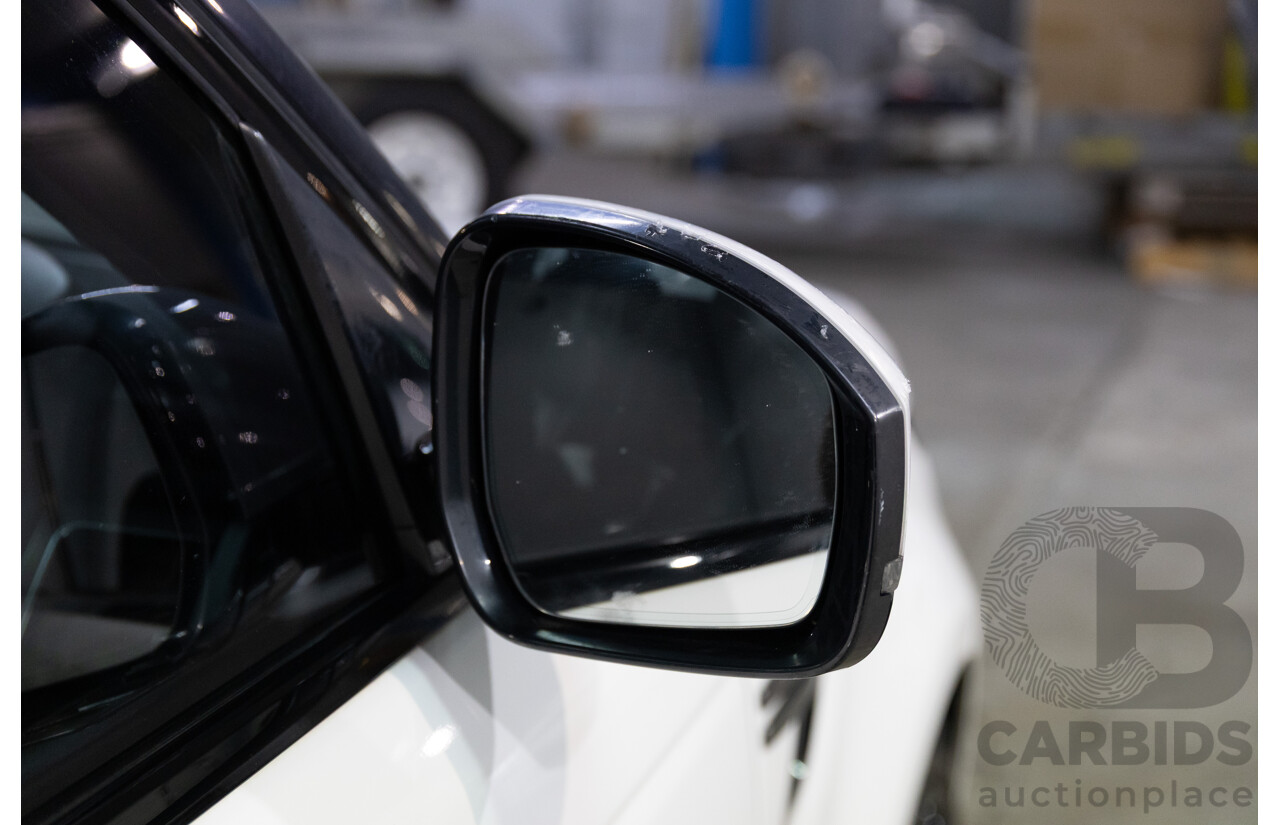 01/2017 Land Rover Range Rover Sport 3.0 TDV6 SE (AWD) LW MY17 4d Wagon Fuji White Turbo Diesel V6 3.0L