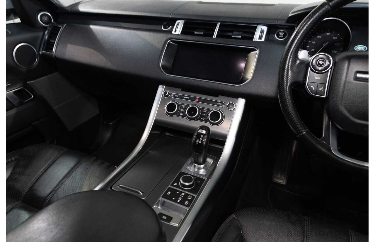 01/2017 Land Rover Range Rover Sport 3.0 TDV6 SE (AWD) LW MY17 4d Wagon Fuji White Turbo Diesel V6 3.0L