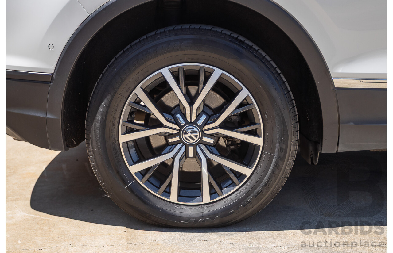 8/2017 Volkswagen Tiguan 132TSI Comfortline (AWD) 5NA MY18 4d Wagon Pure White Turbo 2.0L