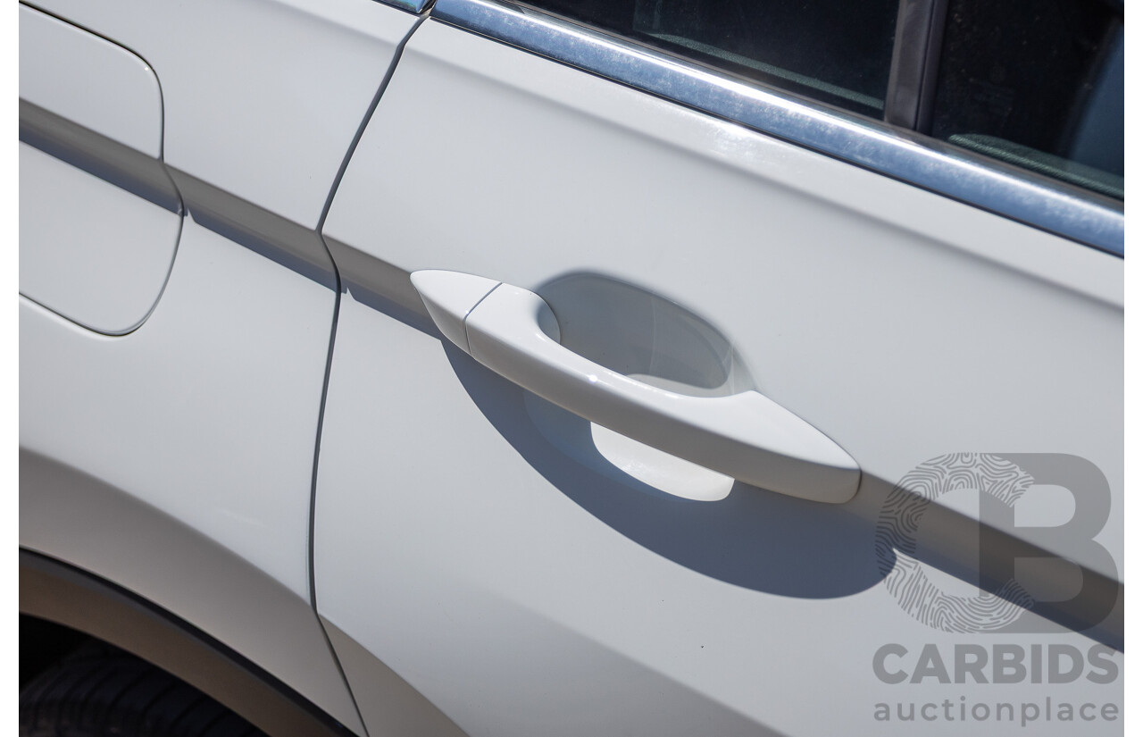 8/2017 Volkswagen Tiguan 132TSI Comfortline (AWD) 5NA MY18 4d Wagon Pure White Turbo 2.0L