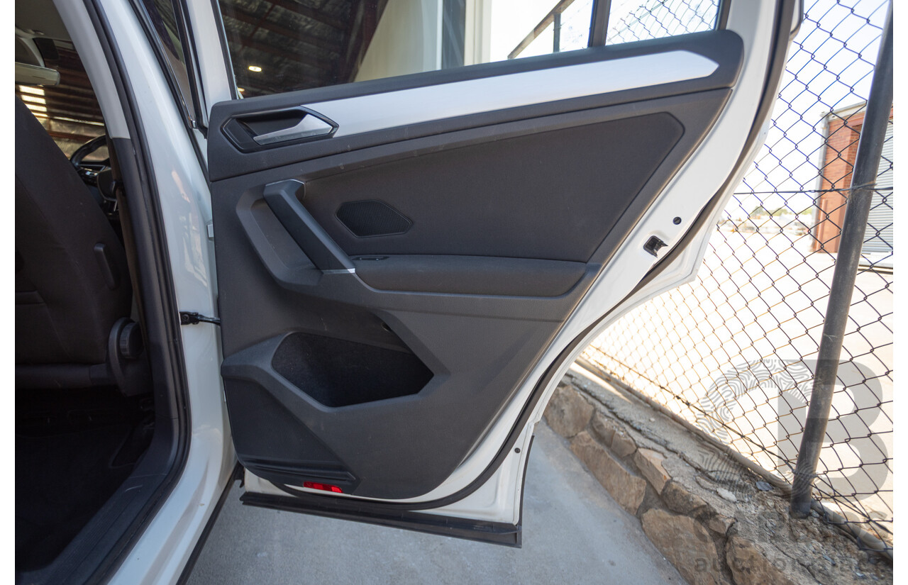 8/2017 Volkswagen Tiguan 132TSI Comfortline (AWD) 5NA MY18 4d Wagon Pure White Turbo 2.0L