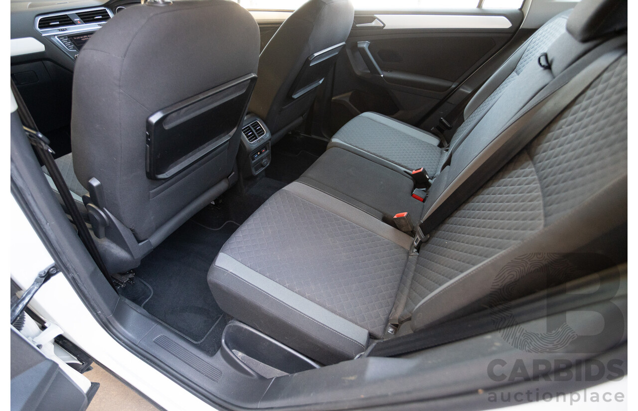 8/2017 Volkswagen Tiguan 132TSI Comfortline (AWD) 5NA MY18 4d Wagon Pure White Turbo 2.0L