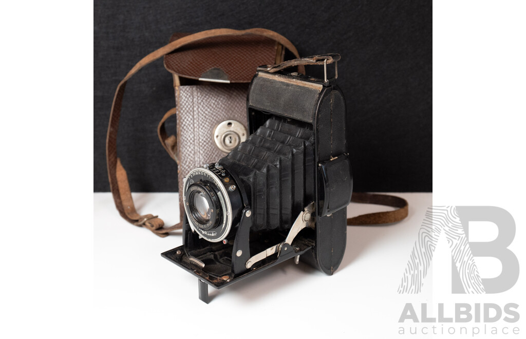 Voigtlander Bessa Folding Camera with Leather Case