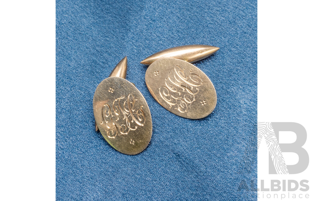 9ct Gold Antique Oval Cufflinks with Insignia 'GFC', 20mm, 6.36 Grams