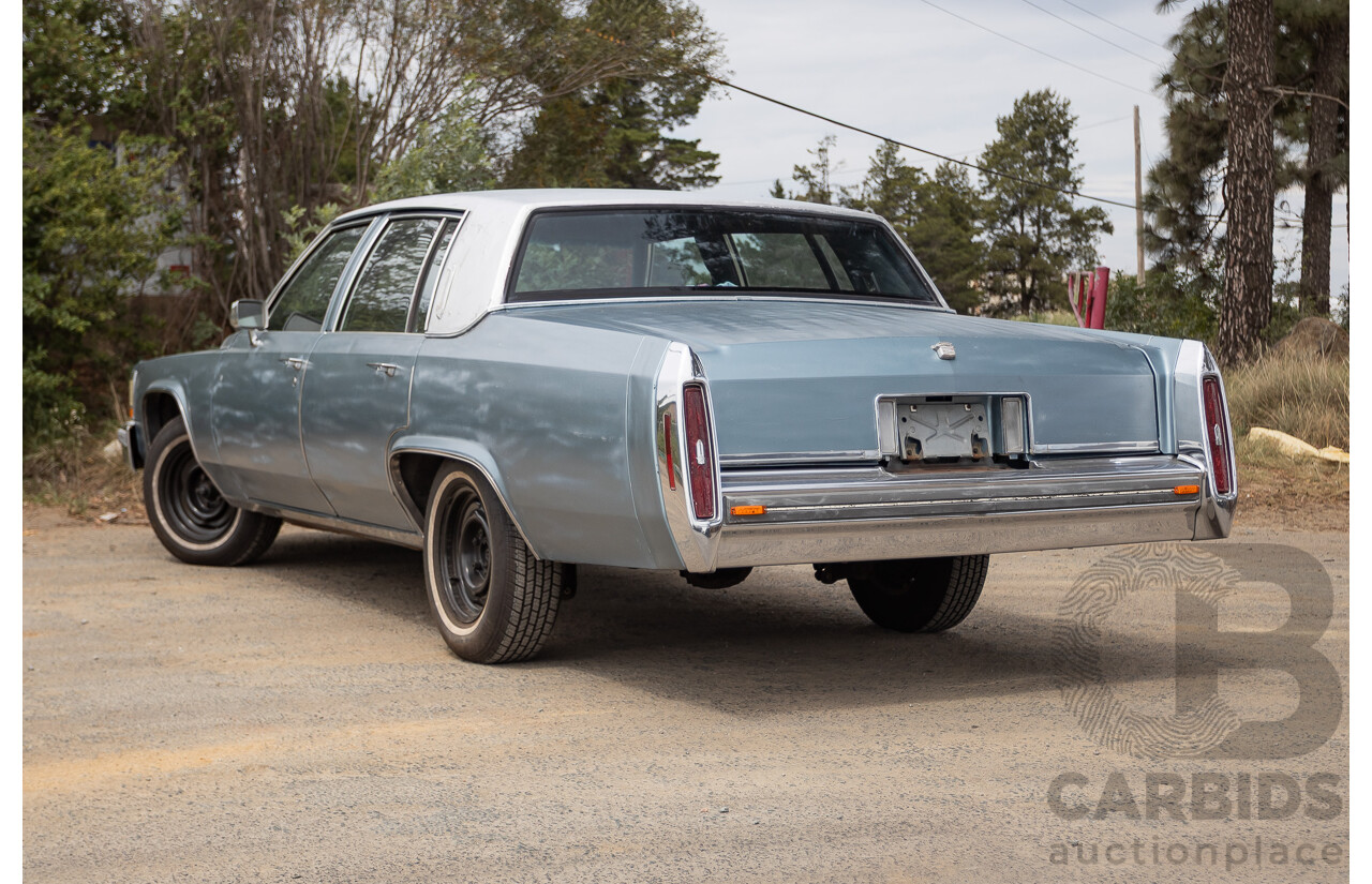 01/1981 Cadillac DeVille 4d Sedan Blue / Grey V8 5.0L