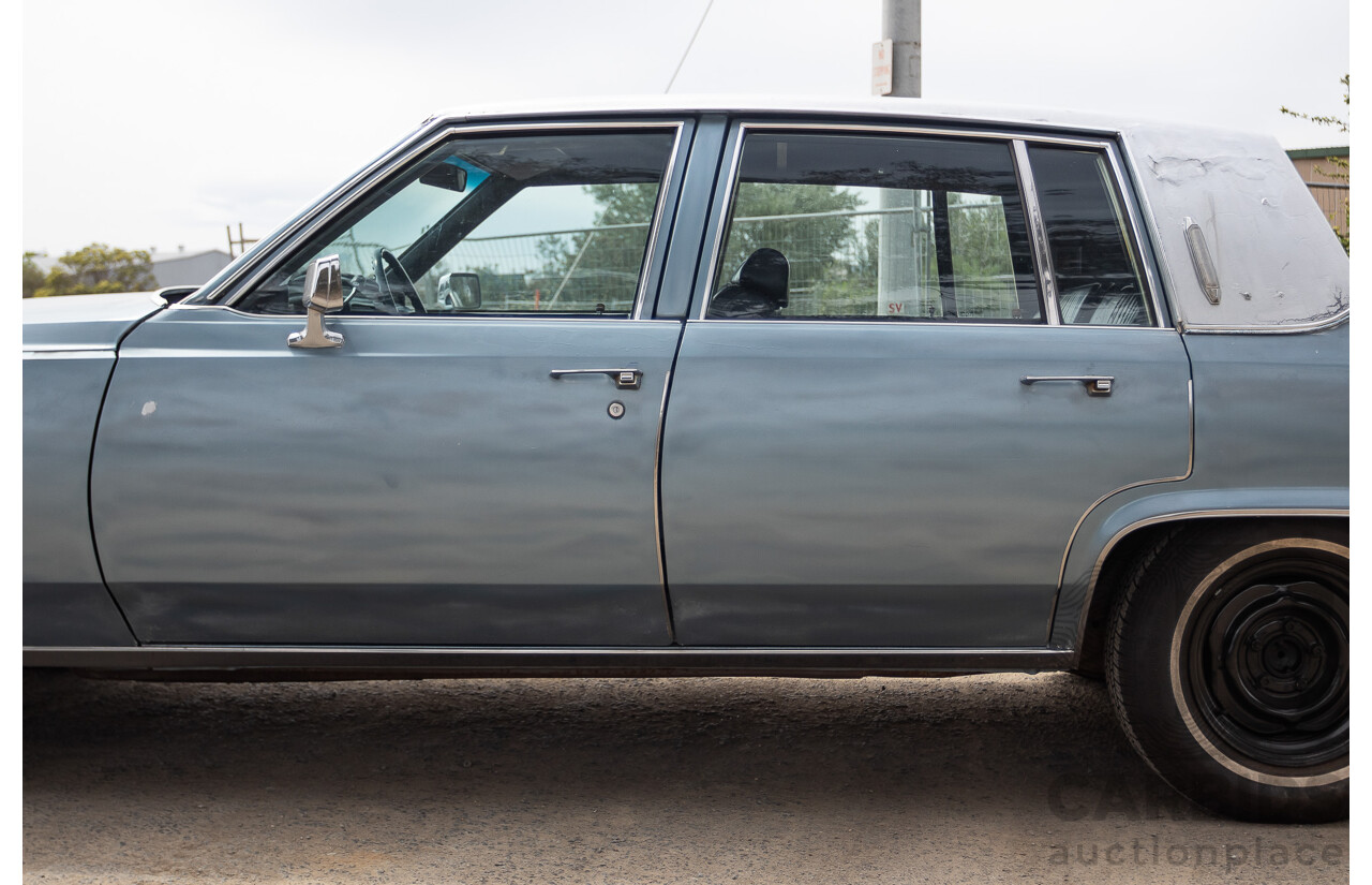 01/1981 Cadillac DeVille 4d Sedan Blue / Grey V8 5.0L