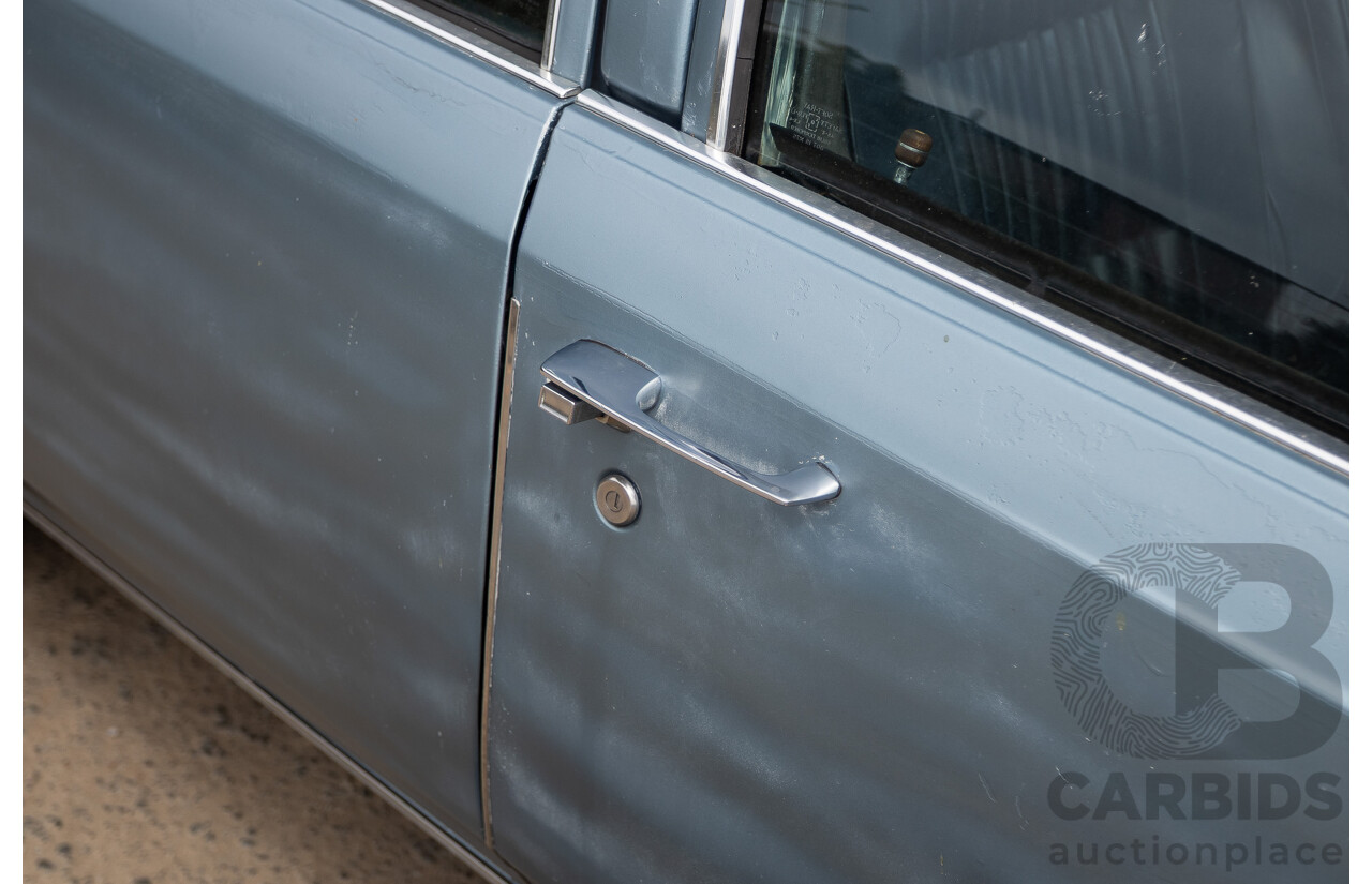 01/1981 Cadillac DeVille 4d Sedan Blue / Grey V8 5.0L