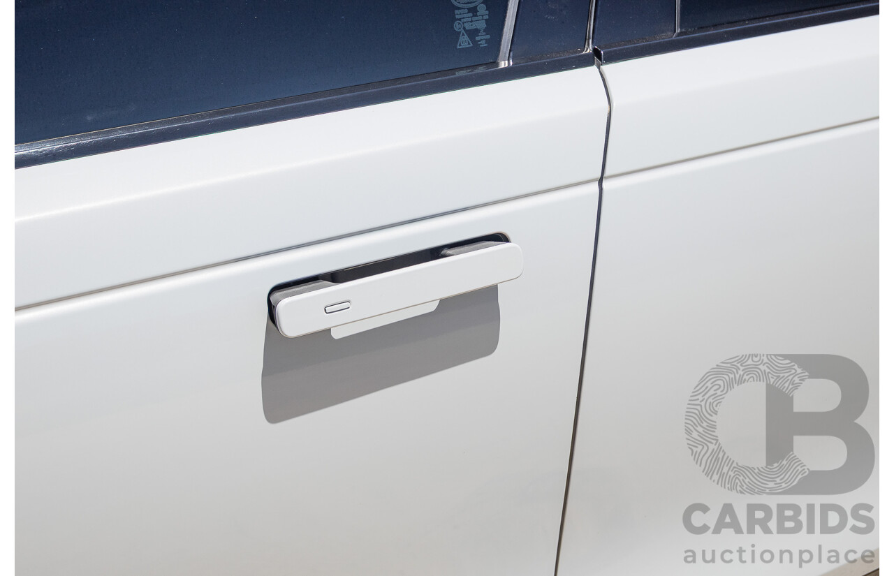 09/2017 Range Rover Velar D240 R-DYNAMIC S (AWD) MY18 4D Wagon Glacier White Turbo Diesel 2.0L