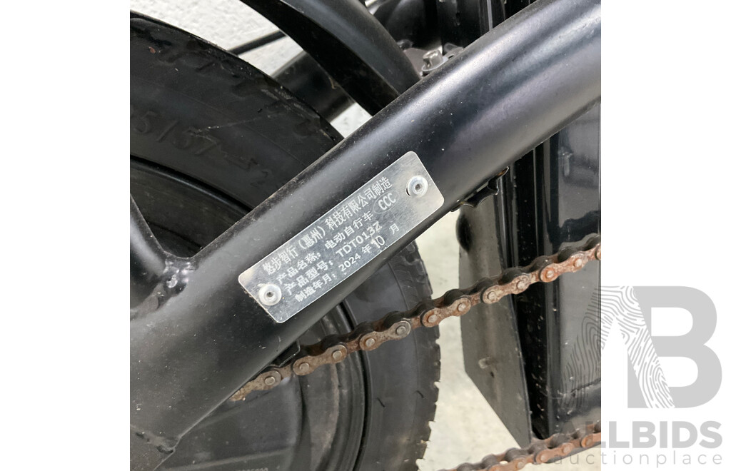 TDT013Z Black Foldable E-Bike