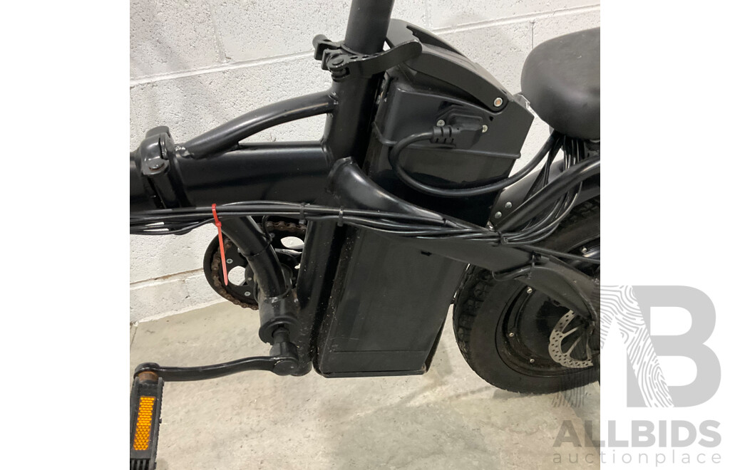 TDT013Z Black Foldable E-Bike