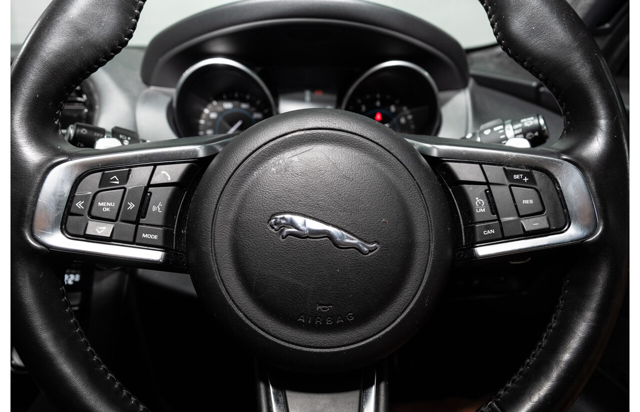 05/2018 Jaguar F-Pace 35t S (AWD 280kW) X761 MY18.5 4d Wagon Indus Silver Metallic Supercharged V6 3.0L