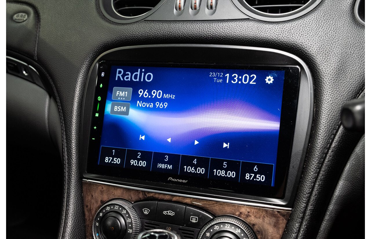 09/2005 Mercedes-Benz SL350 (RWD) R230 2D Convertible Obsidian Black Metallic V6 3.7L