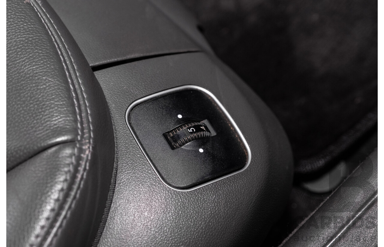 09/2005 Mercedes-Benz SL350 (RWD) R230 2D Convertible Obsidian Black Metallic V6 3.7L