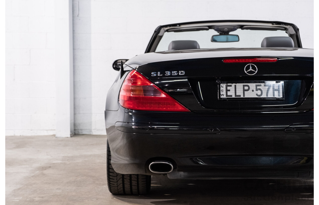 09/2005 Mercedes-Benz SL350 (RWD) R230 2D Convertible Obsidian Black Metallic V6 3.7L