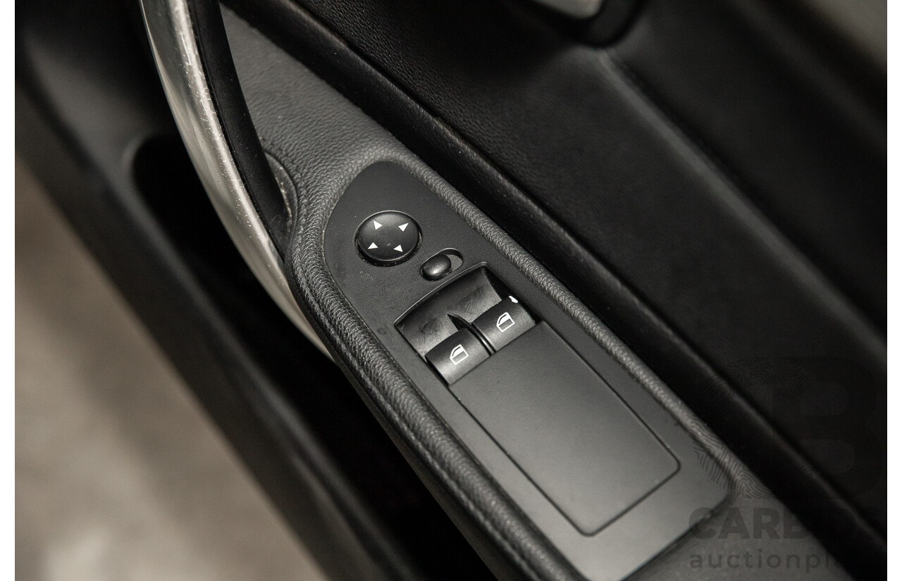 4/2013 BMW 120i M Sport E82 MY12.5 2d Coupe Alpine White 2.0L