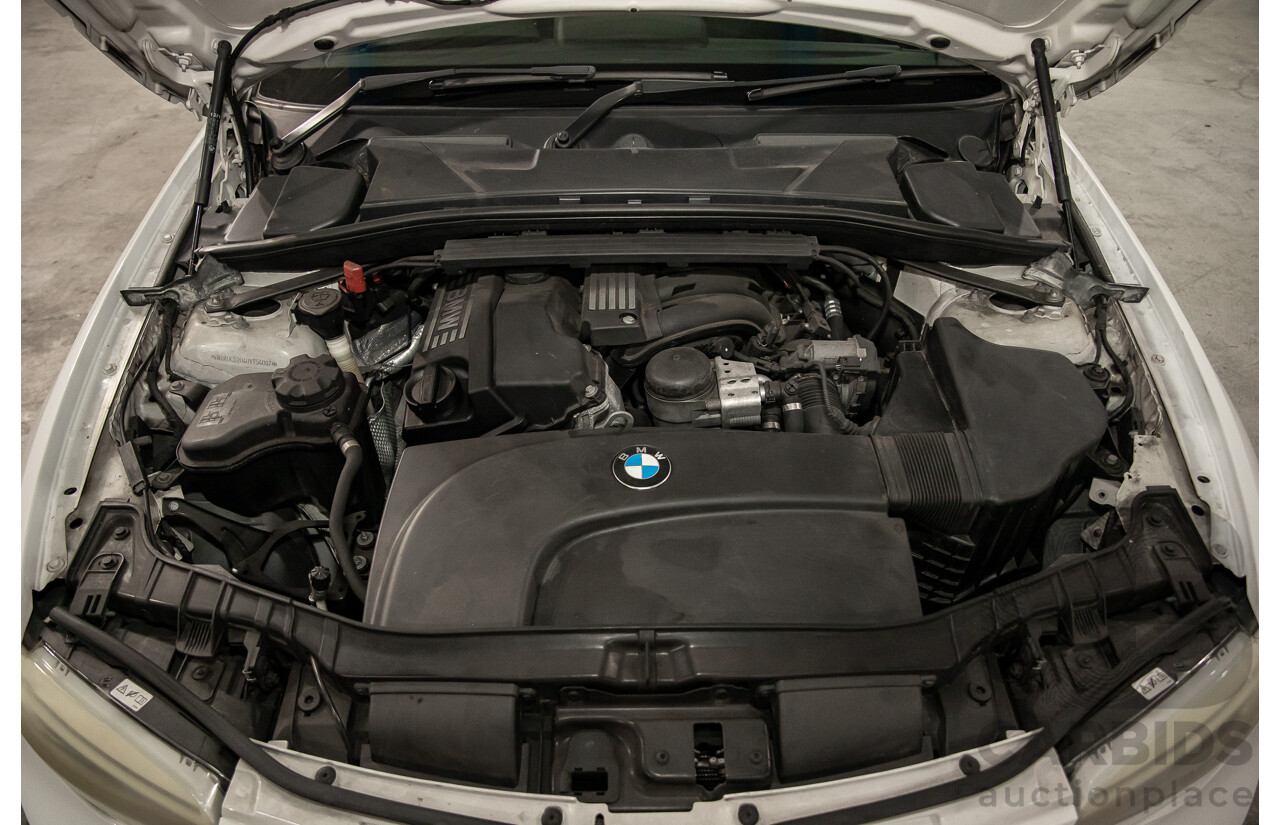 4/2013 BMW 120i M Sport E82 MY12.5 2d Coupe Alpine White 2.0L