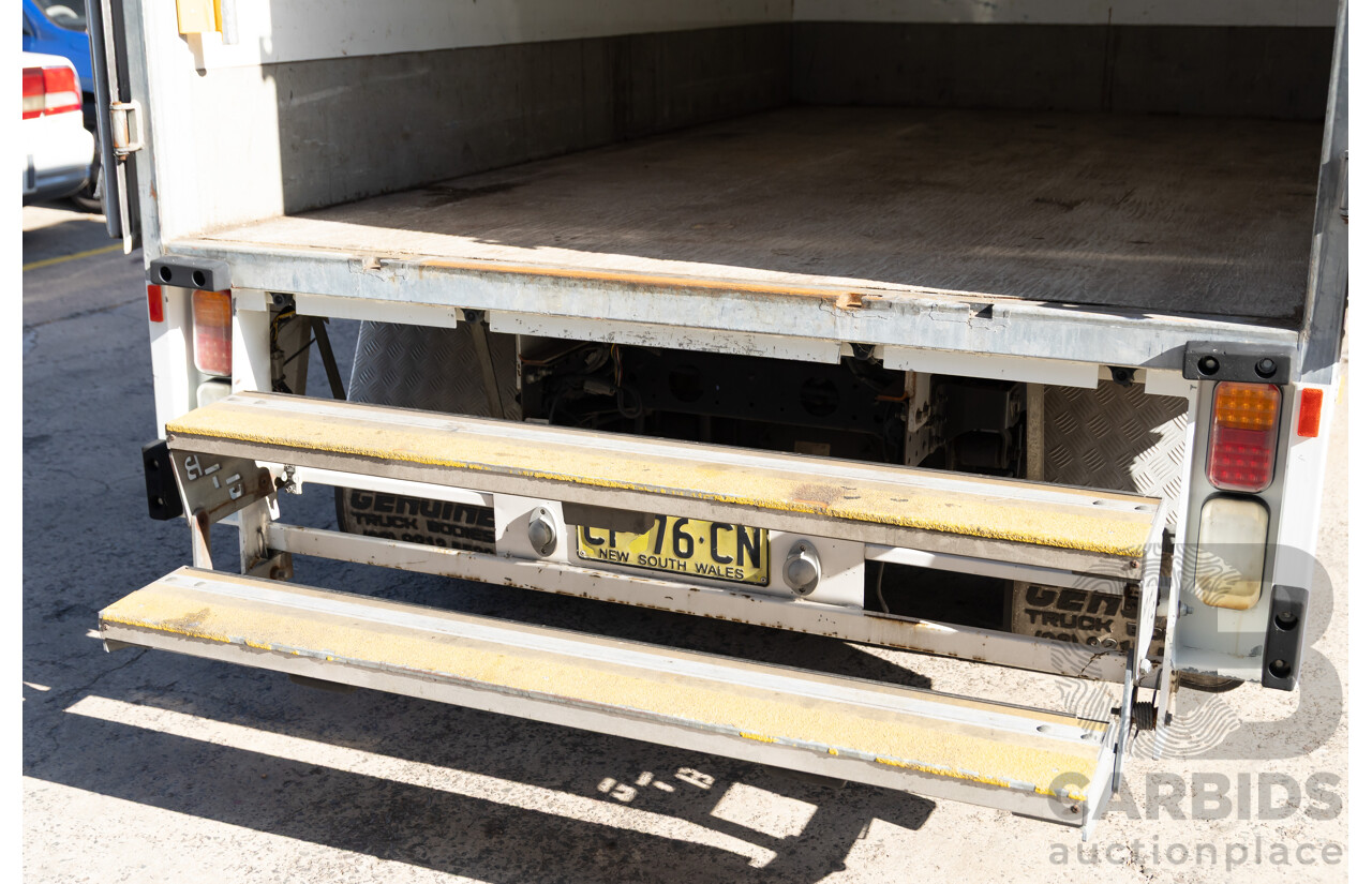 07/2017 Mitsubishi Canter L 7/800 515 (4x2) Cab Chassis 2d Truck Turbo Diesel 3.0L - Custom Refrigerated