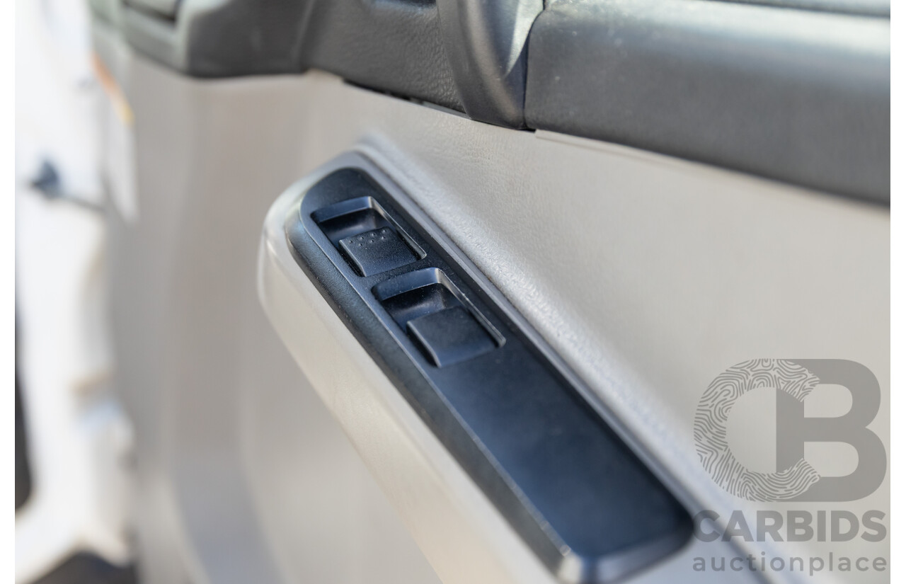 07/2017 Mitsubishi Canter L 7/800 515 (4x2) Cab Chassis 2d Truck Turbo Diesel 3.0L - Custom Refrigerated