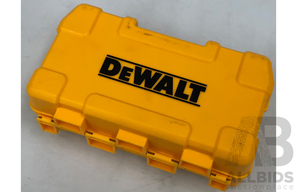 DeWalt 50 Piece ¼ Inch Drive Metric/Imperial Socket Set - New
