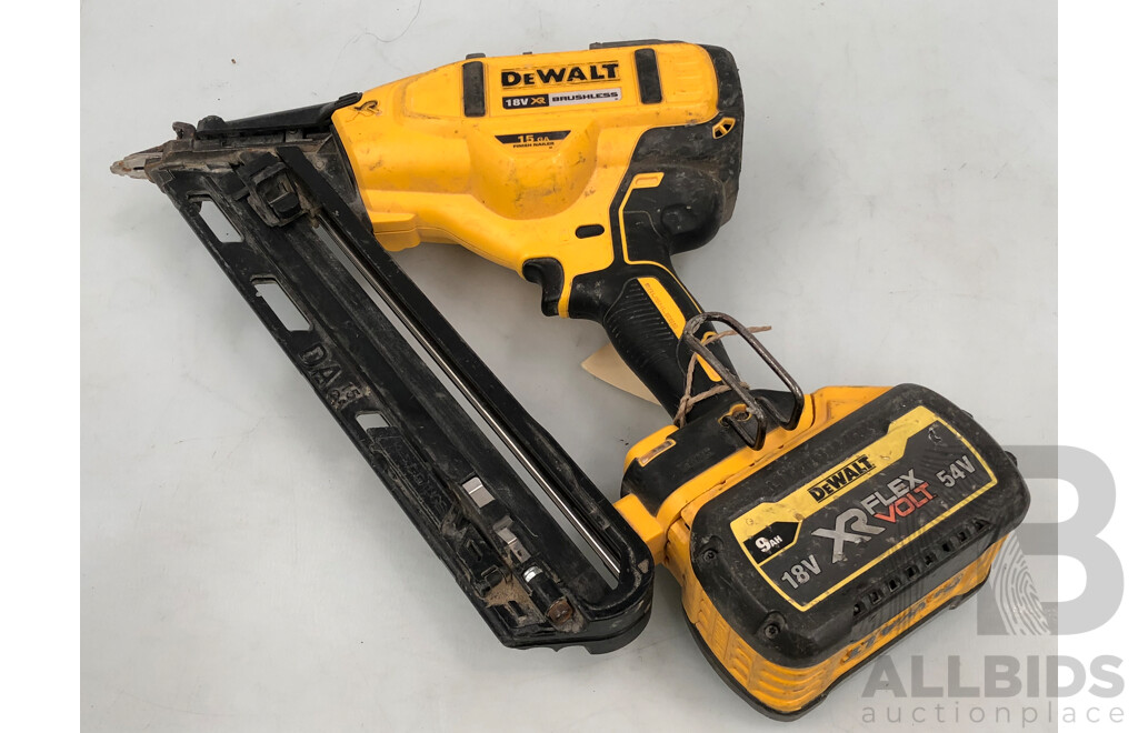 DeWalt 54V FlexVolt XR Li-Ion Cordless Brushless Finishing Nailer