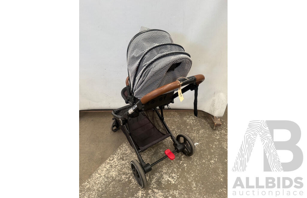 Little Lou Baby Pram - Caprice - Model No. S918BD