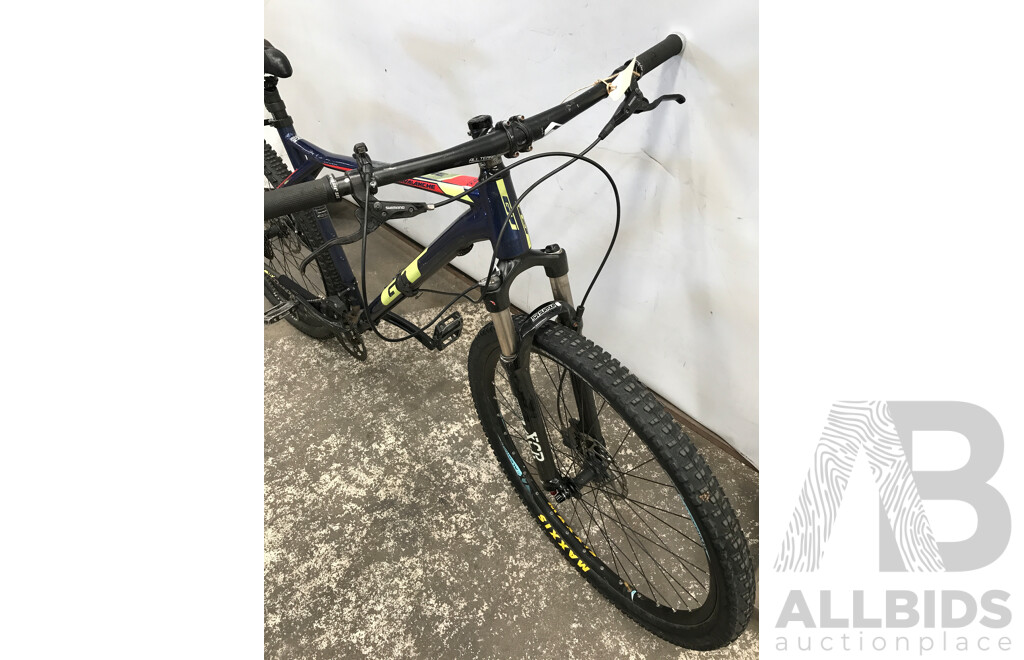 GT Avalanche 9 Speed Mountain Bike