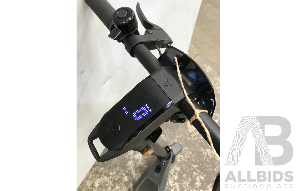 NIU KQi2 Pro Electric Kick Scooter