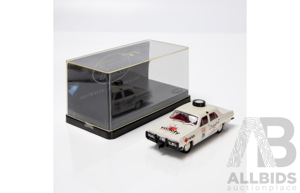 TRAX 1966 Holden HR Sedan Variety Bash Special White TR32F 1:43 Scale Model Car